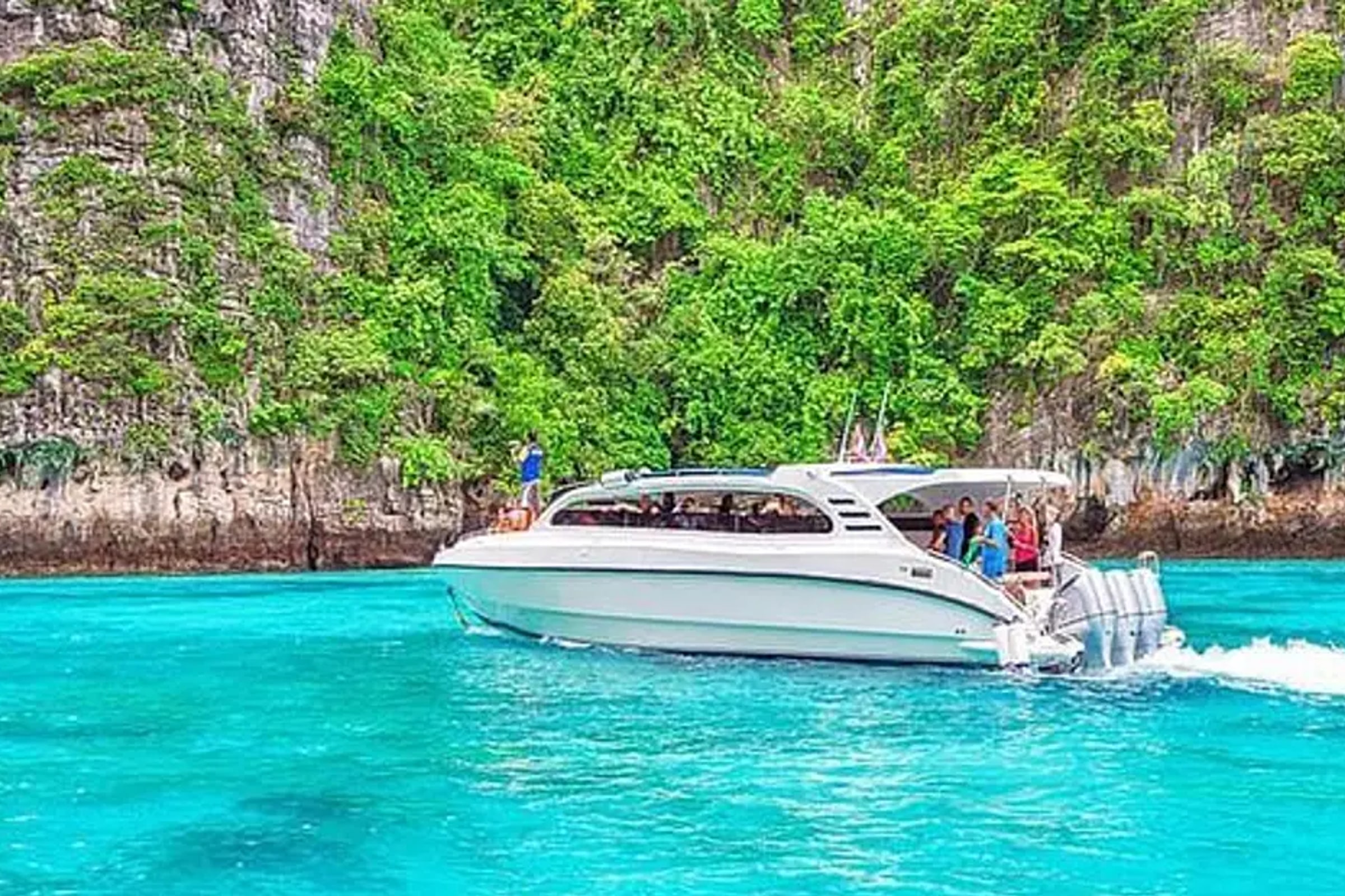 Phi Phi Islands and Bamboo Island by Speedboat